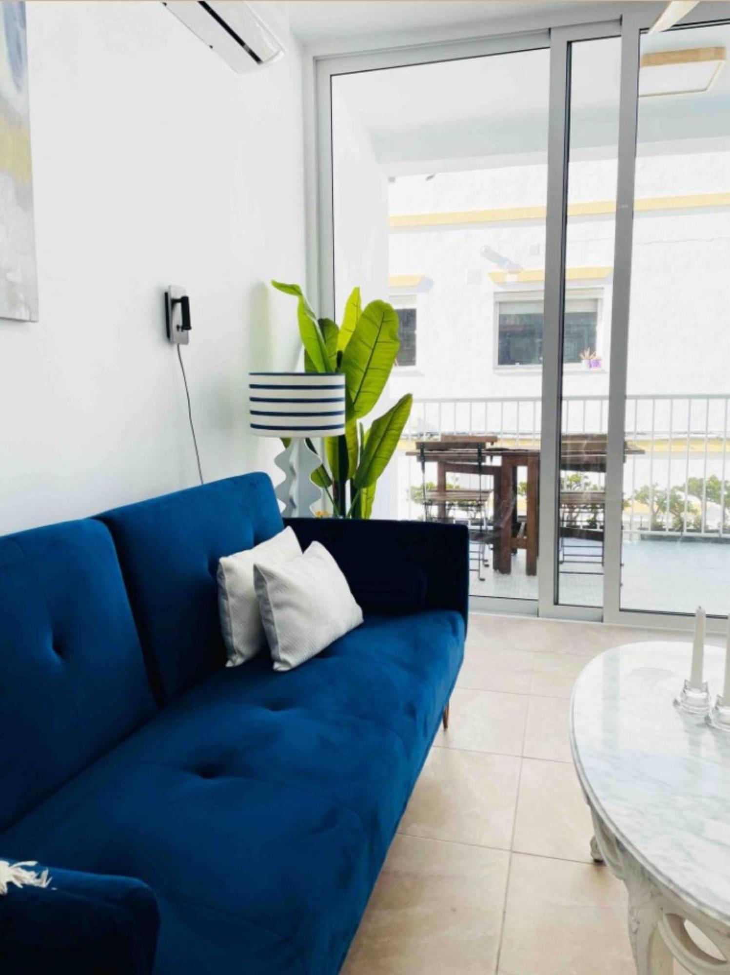 Apartamentos Alazul Jrj Конил-де-ла-Фронтера Екстериор снимка